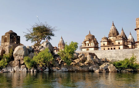 golden-triangle-tour-with-orchha-khajuraho-and-varanasi-small
